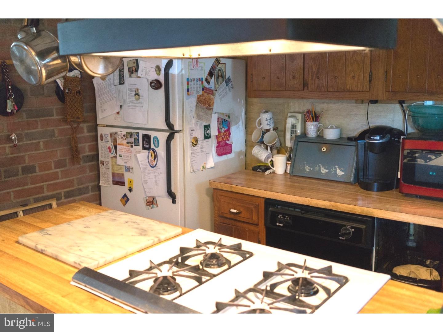 9316 Treaty Road Philadelphia, PA 19114 - Photo 8 of 21 Kitchen