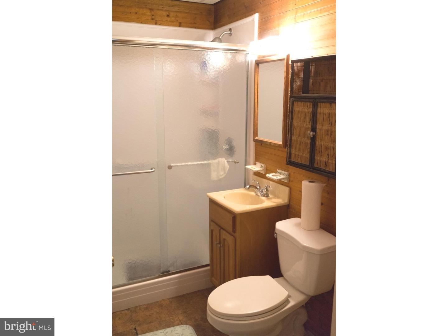 9316 Treaty Road Philadelphia, PA 19114 - Photo 9 of 21 Bathroom