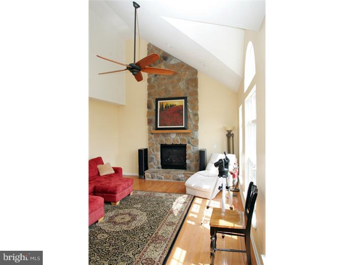 733 Farmhouse Road Mickleton, NJ 08056 - Photo 3 of 23 Family Room
