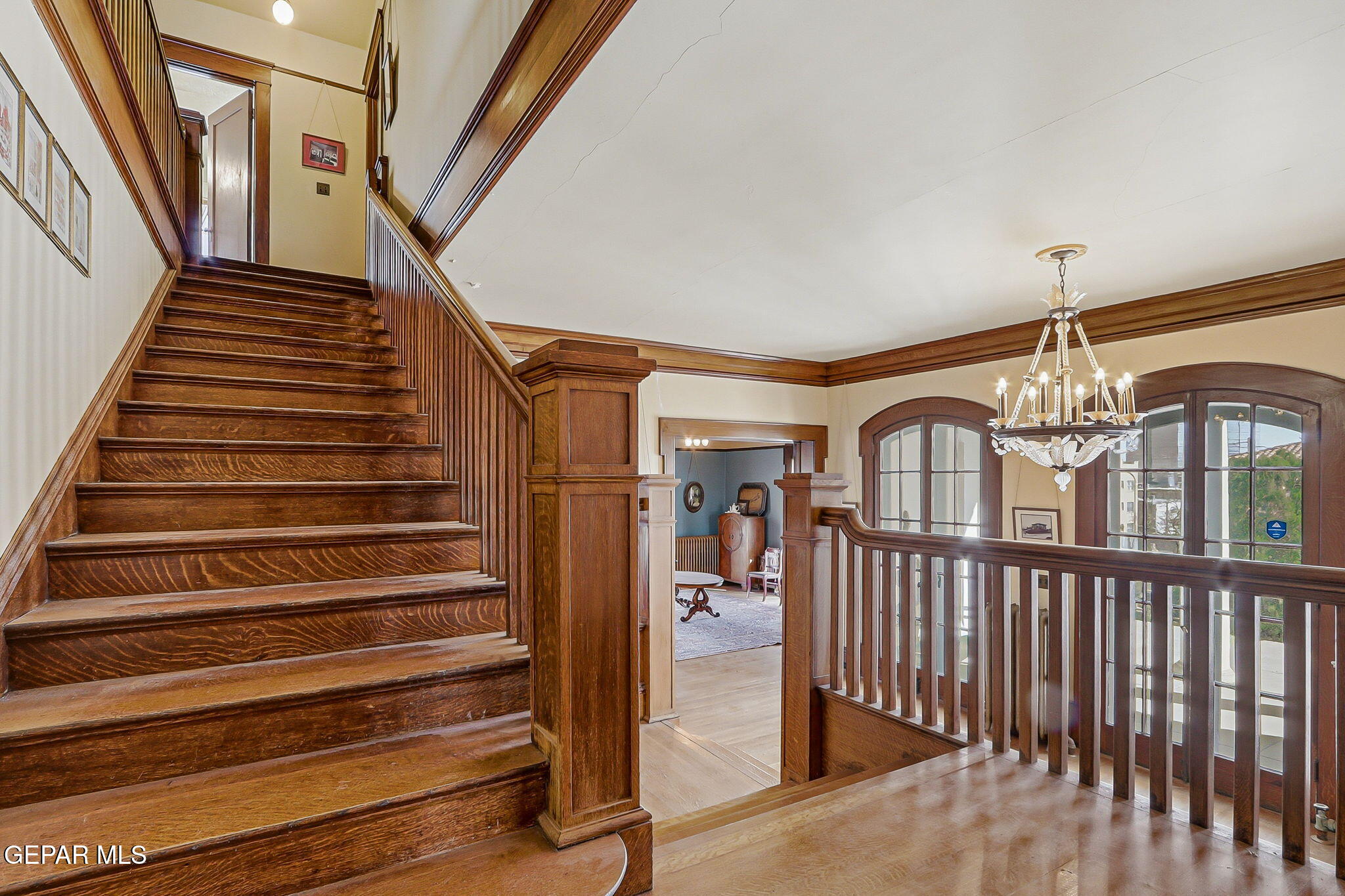 525 Corto Way El Paso, TX 79902 - Photo 33 of 98 a view of entryway and hall with wooden floor