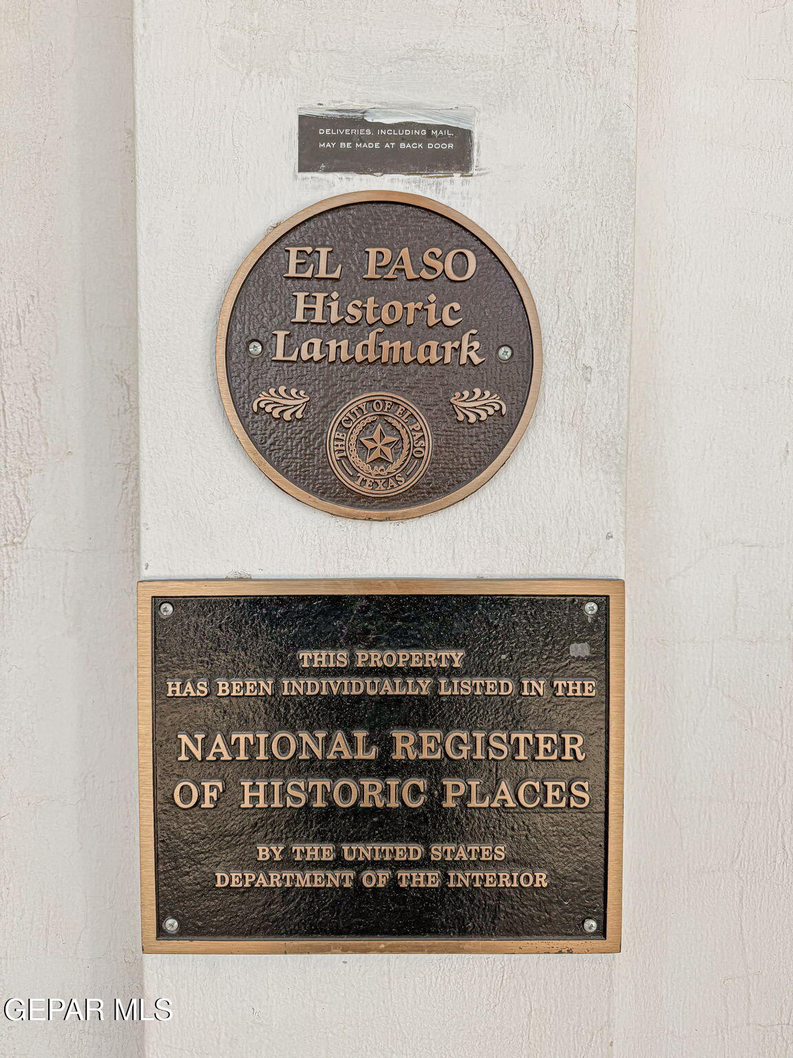 525 Corto Way El Paso, TX 79902 - Photo 4 of 98 60-web-or-mls-IMG_6907