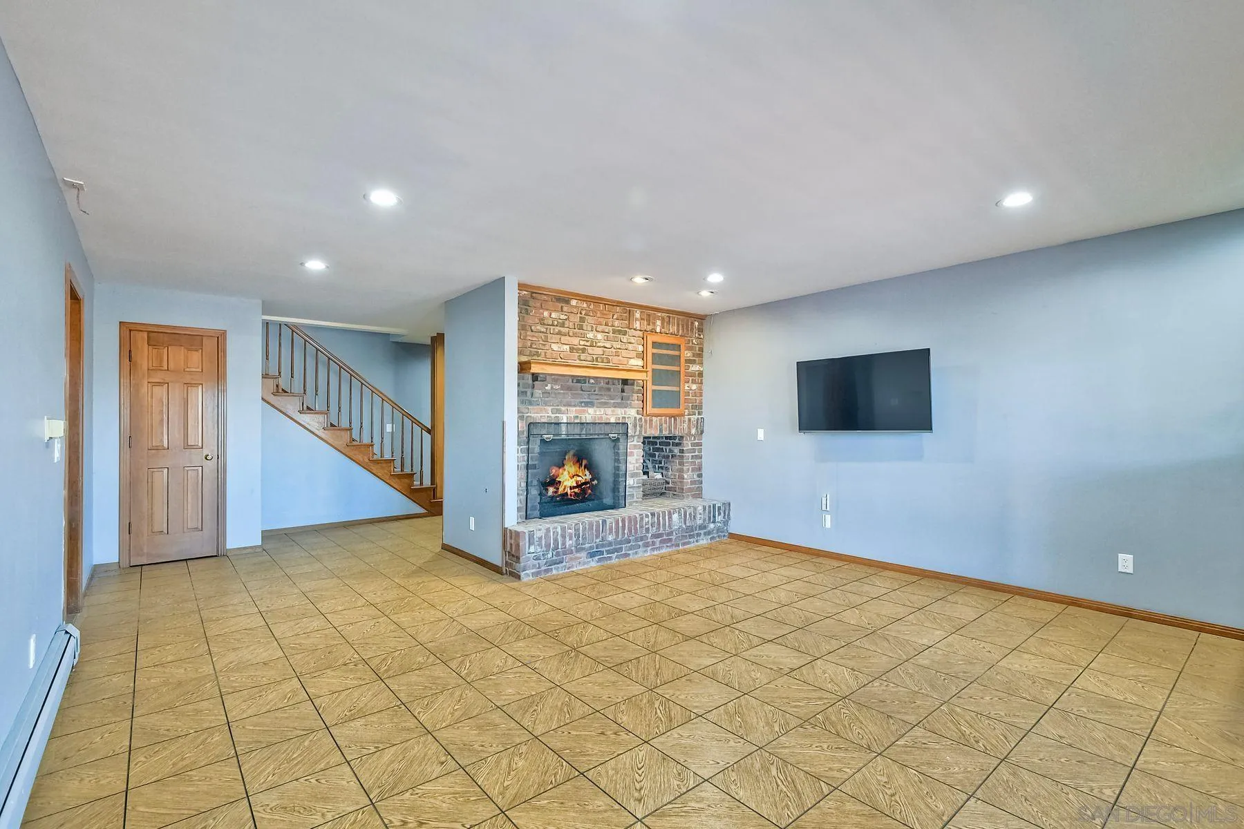 2511 Vía Rancheros Fallbrook, CA 92028 - Photo 41 of 59 a view of an empty room with a window