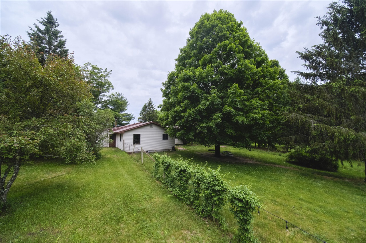 6712 Lumley Road Bear Lake, MI 49614 - Photo 9 of 27