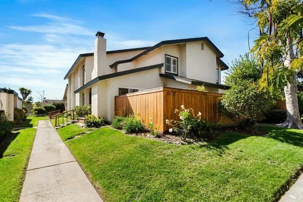 $1,299,900 | 2033 Shadytree Lane, Encinitas, CA 92024