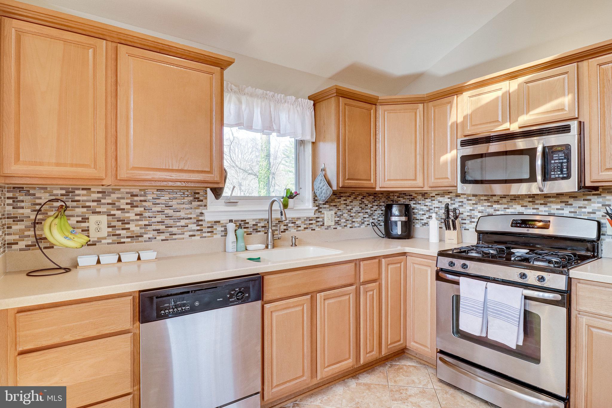 5620 Eastbourne Drive Springfield, VA 22151 - Photo 13 of 39