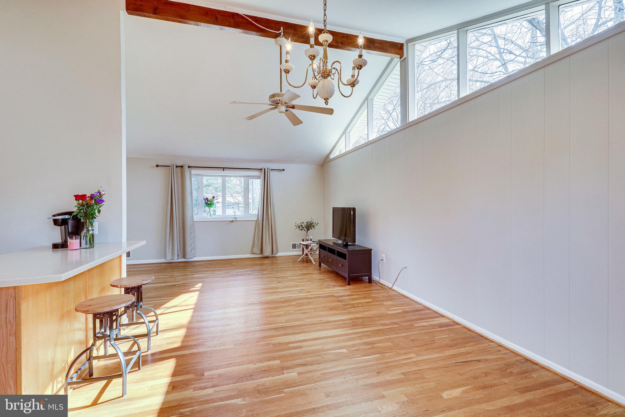 5620 Eastbourne Drive Springfield, VA 22151 - Photo 6 of 39