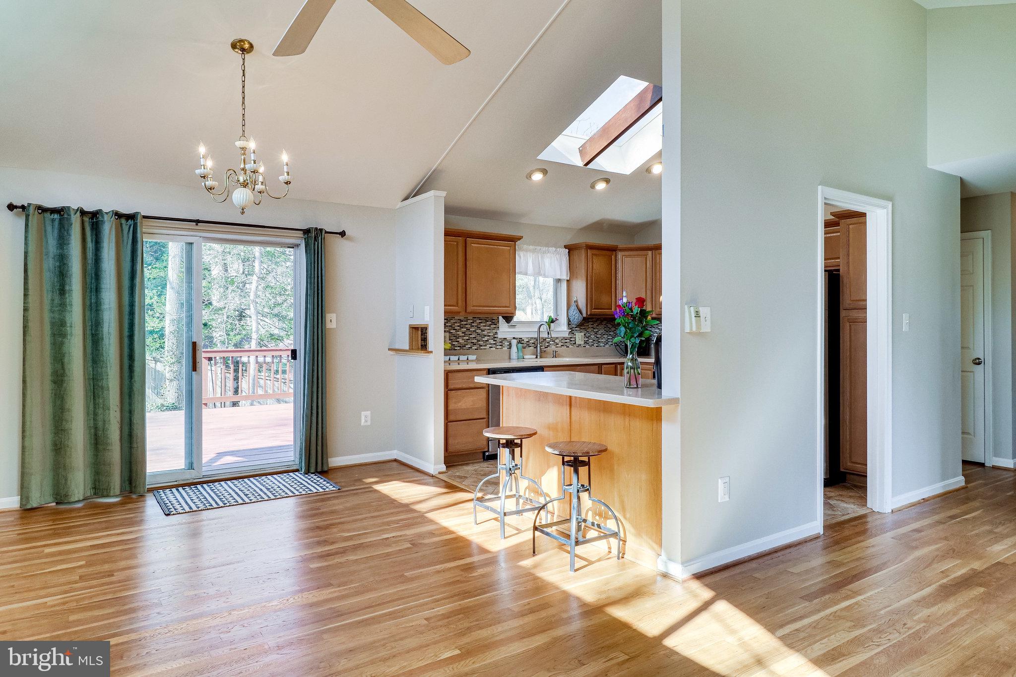 5620 Eastbourne Drive Springfield, VA 22151 - Photo 8 of 39