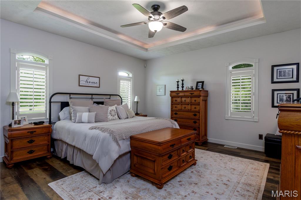 13122 Fawn Creek Road Highland, IL 62249 - Photo 10 of 43 Gallery Image 10