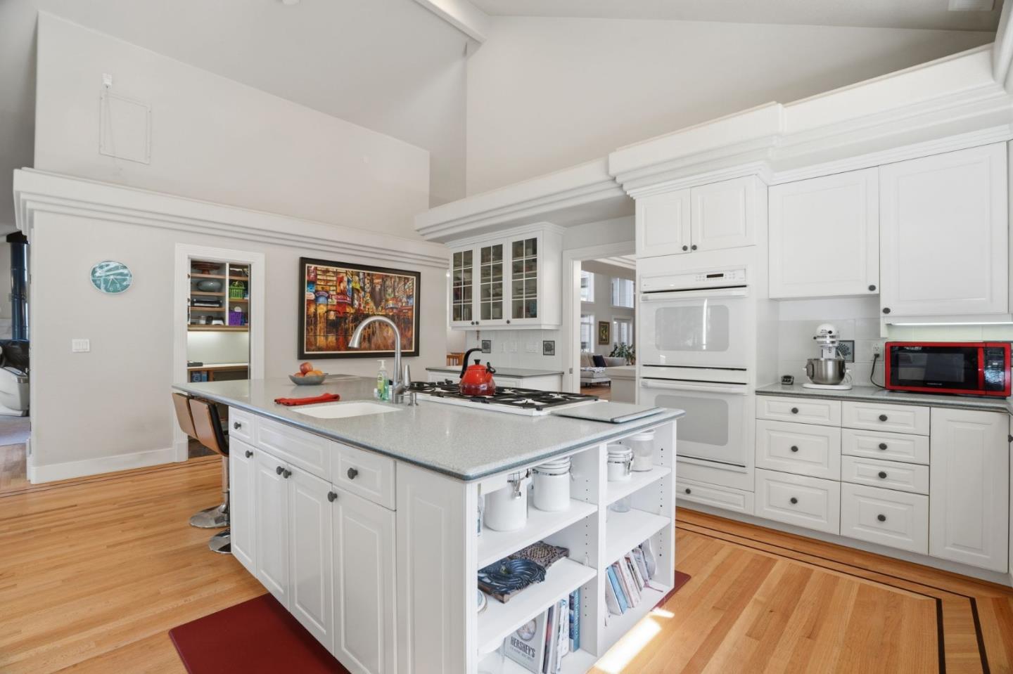 24106 Deer Path Road Saratoga, CA 95070 - Photo 15 of 68