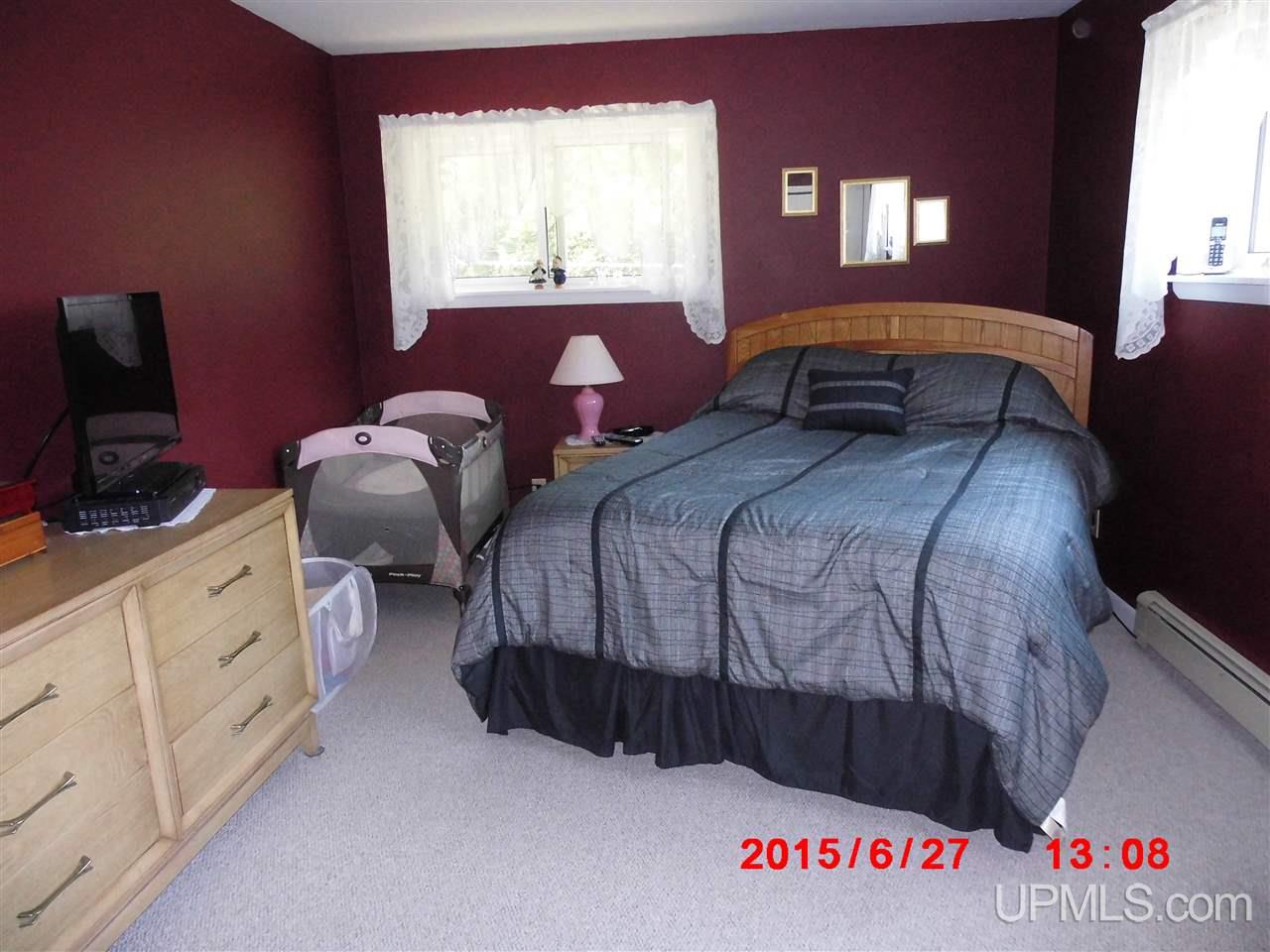 4066 13.75 Road Escanaba, MI 49829 - Photo 10 of 22 Gallery Image 10