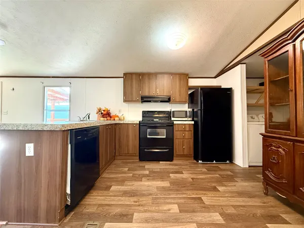 $89,900 | 649 Ponderosa Drive, Onalaska, TX 77360