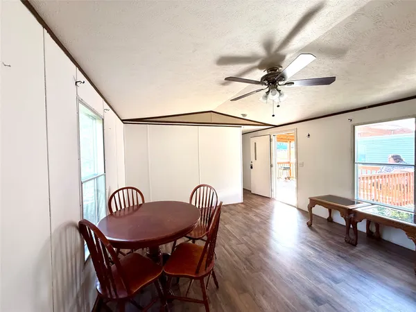 $89,900 | 649 Ponderosa Drive, Onalaska, TX 77360