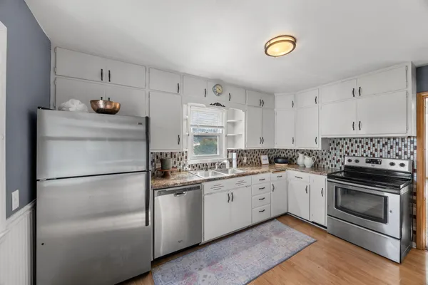$300,000 | 5900 Maple Street, Rockford, MN 55373