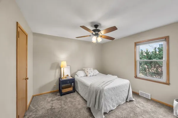 $300,000 | 5900 Maple Street, Rockford, MN 55373