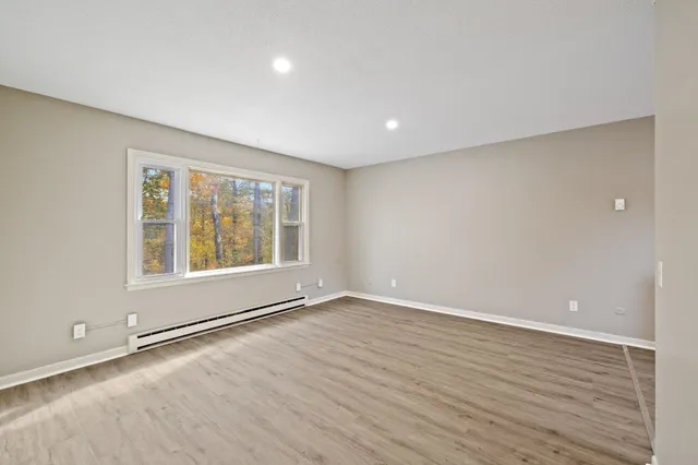 $1,495 | 66 Myrtle Street, Unit 9, Claremont, NH 03743