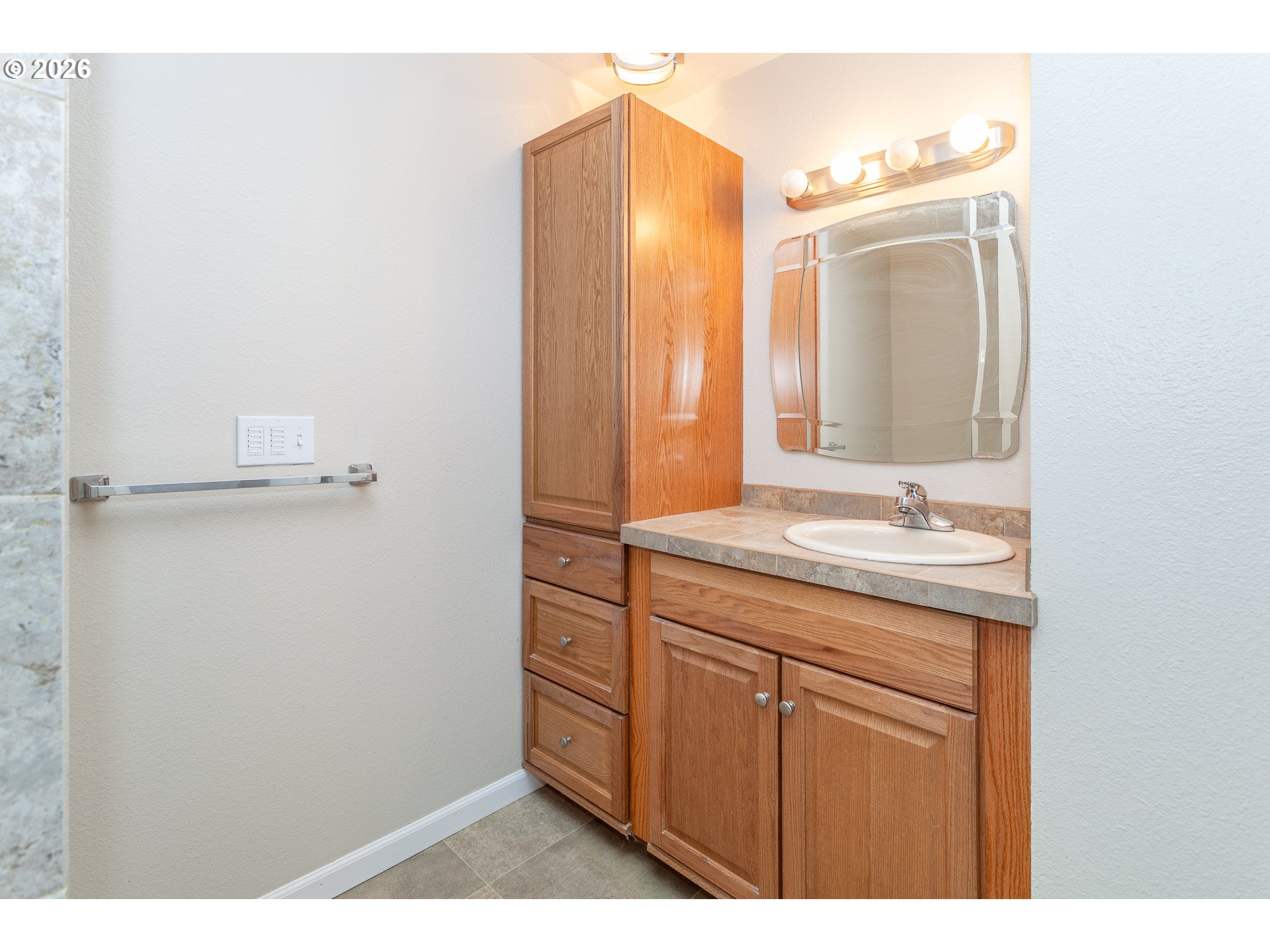 6151 Southwest Erickson Avenue Beaverton, OR 97008 - Photo 21 of 29 Attached Bathroom #2