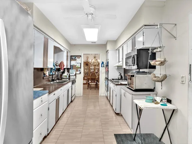 $1,125,000 | 19321 Northeast 18th Place, Miami, FL 33179