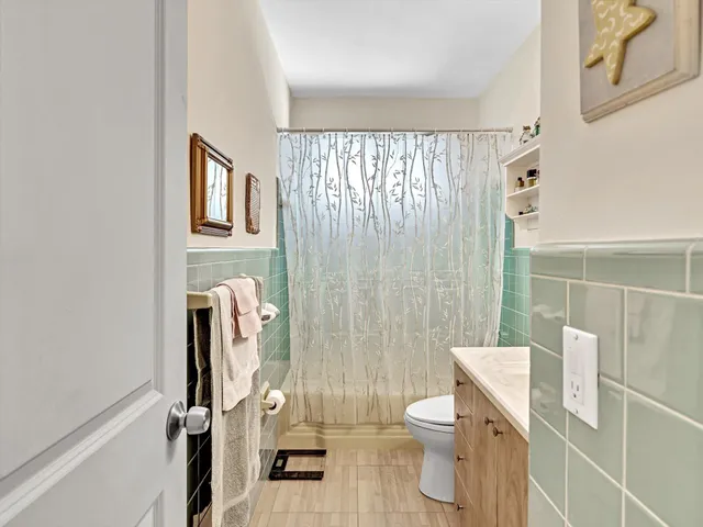 $1,125,000 | 19321 Northeast 18th Place, Miami, FL 33179