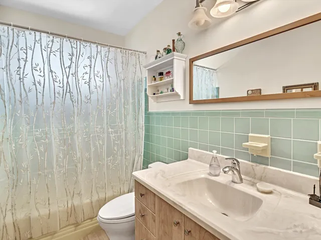 $1,125,000 | 19321 Northeast 18th Place, Miami, FL 33179