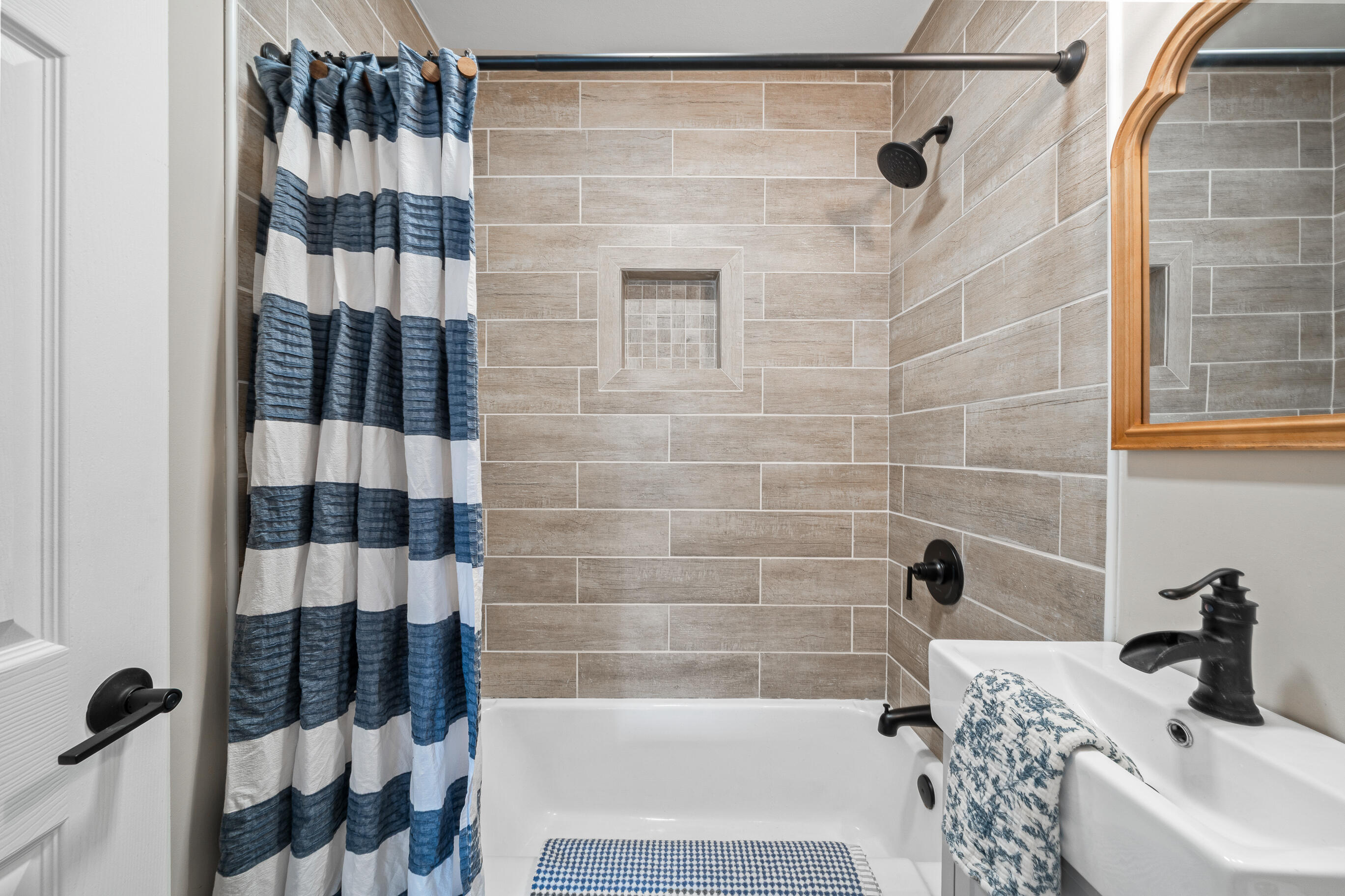 76 Orchard Street Williams Bay, WI 53191 - Photo 18 of 36 76 Orchard St-41