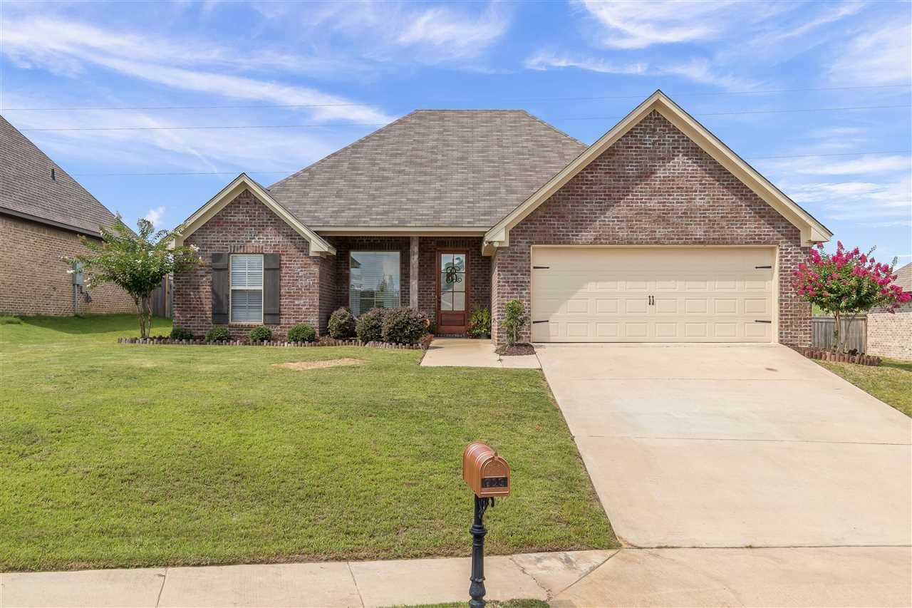 623 Greenfield Ridge Drive Brandon, MS 39042 - Photo 1 of 24 Photo 1