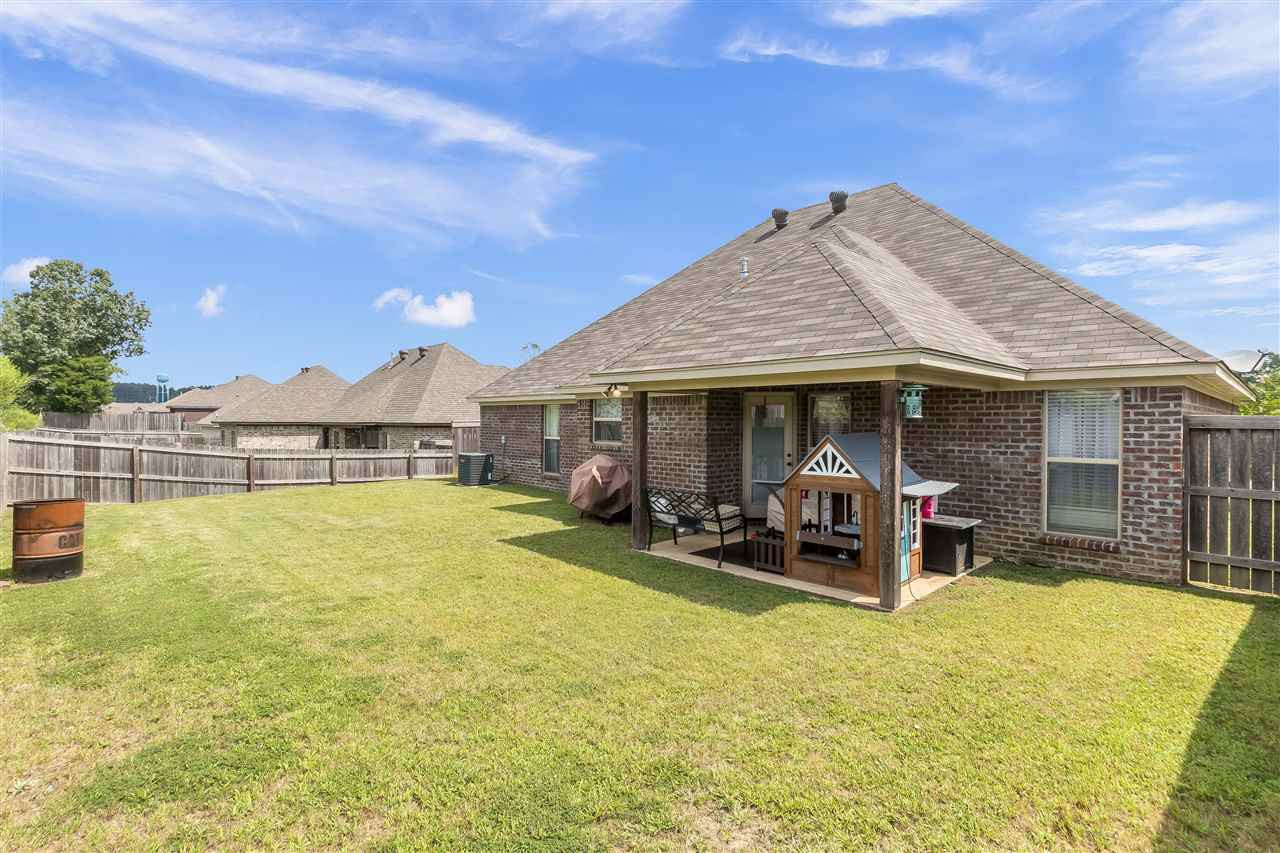 623 Greenfield Ridge Drive Brandon, MS 39042 - Photo 4 of 24 Photo 6