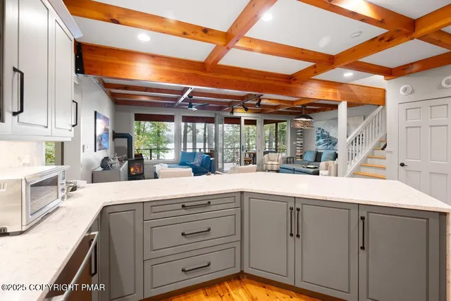 $2,890,000 | 106 Waygood Way, Pocono Pines, PA 18350