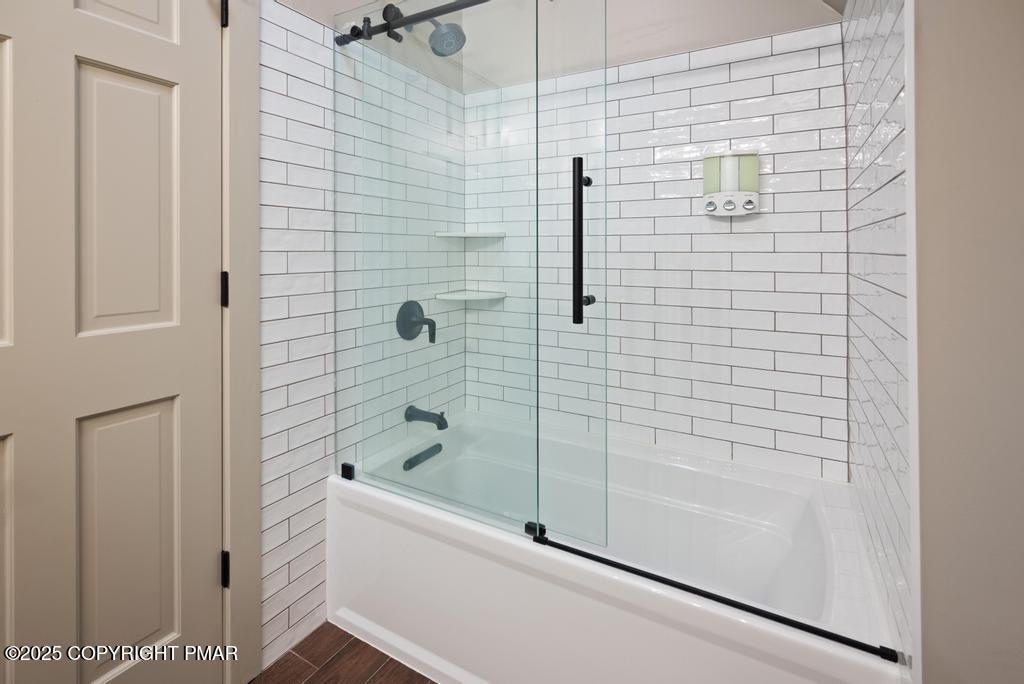 106 Waygood Way Pocono Pines, PA 18350 - Photo 31 of 66 a bathroom with a shower