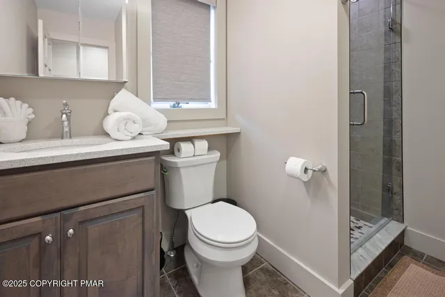 $2,890,000 | 106 Waygood Way, Pocono Pines, PA 18350