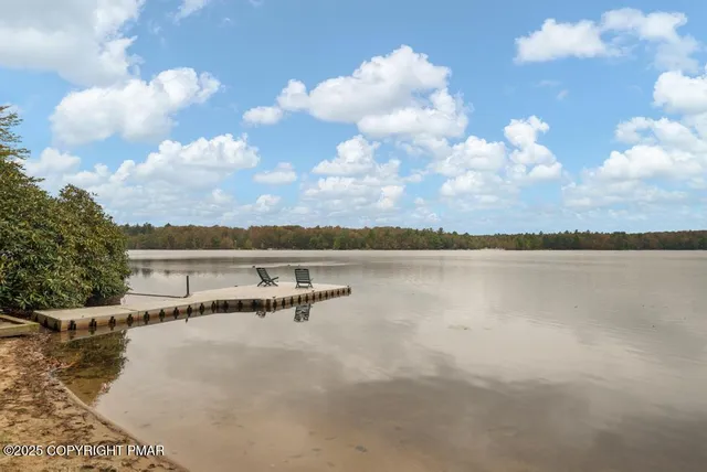 $2,890,000 | 106 Waygood Way, Pocono Pines, PA 18350