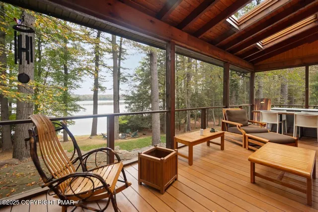 $2,890,000 | 106 Waygood Way, Pocono Pines, PA 18350