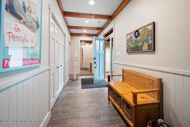 $2,890,000 | 106 Waygood Way, Pocono Pines, PA 18350