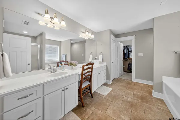 $373,500 | 10926 Westhaven Circle, Flint, TX 75762
