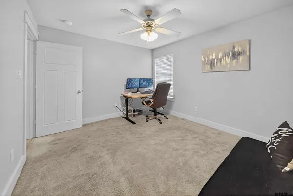 $373,500 | 10926 Westhaven Circle, Flint, TX 75762