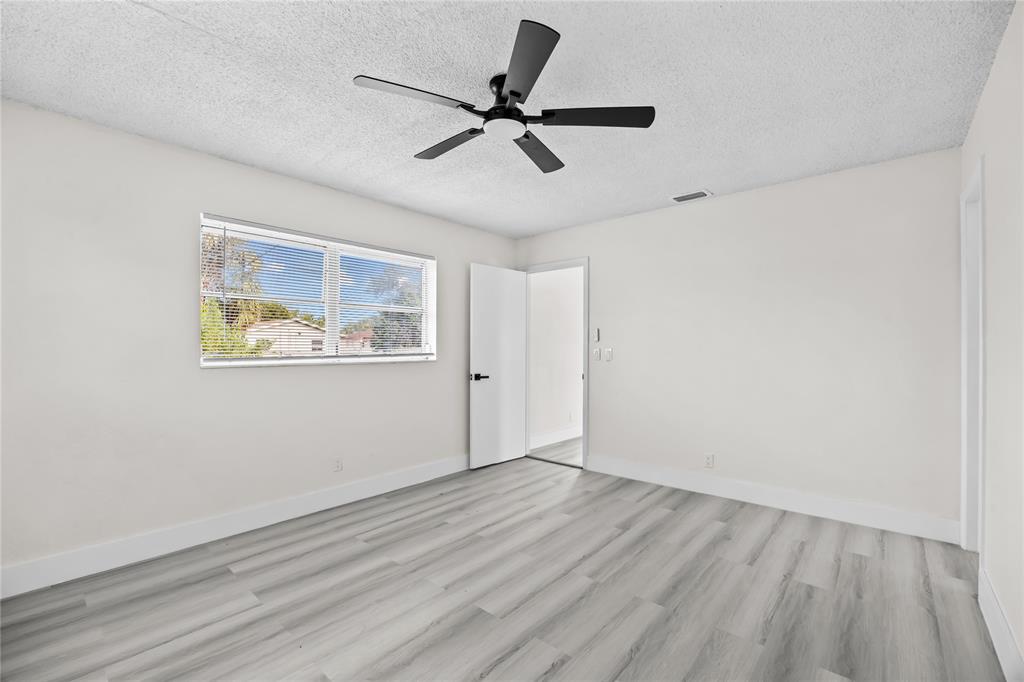 1380 West 31st Street Riviera Beach, FL 33404 - Photo 13 of 22