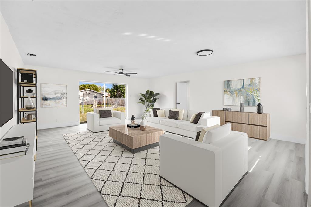 1380 West 31st Street Riviera Beach, FL 33404 - Photo 3 of 22 VIRTUALLY STAGED