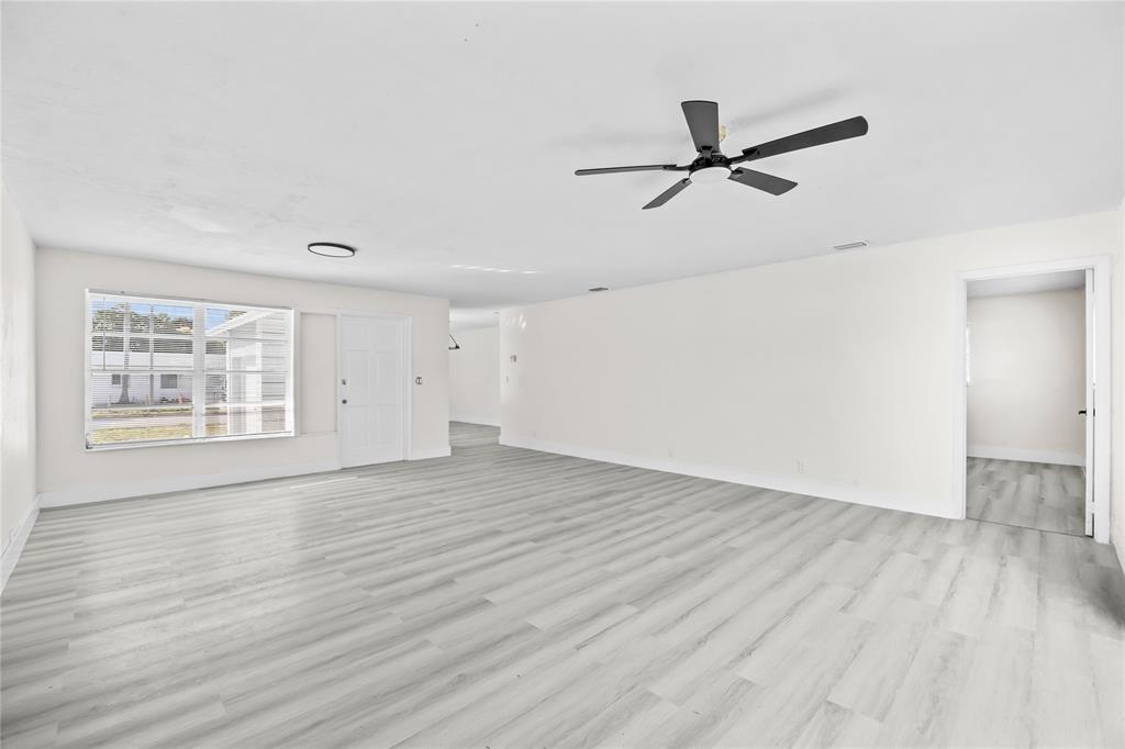 1380 West 31st Street Riviera Beach, FL 33404 - Photo 6 of 22