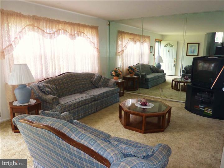23 Hilton Road Mount Holly, NJ 08060 - Photo 11 of 24