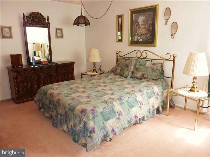 23 Hilton Road Mount Holly, NJ 08060 - Photo 8 of 24