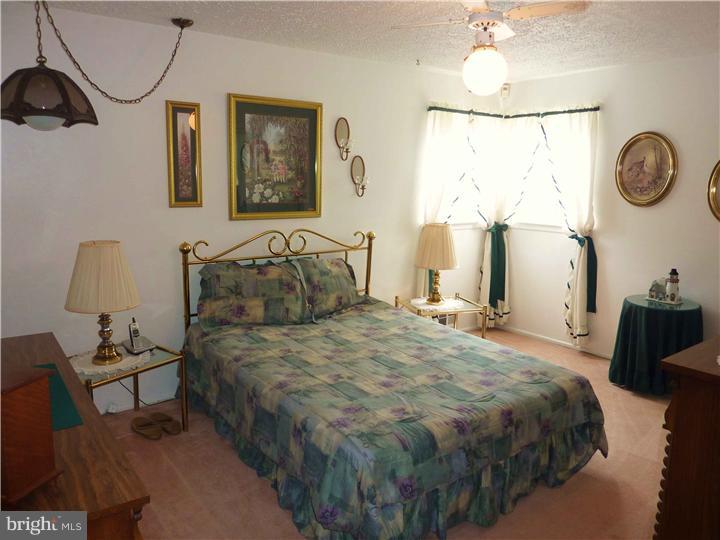 23 Hilton Road Mount Holly, NJ 08060 - Photo 9 of 24