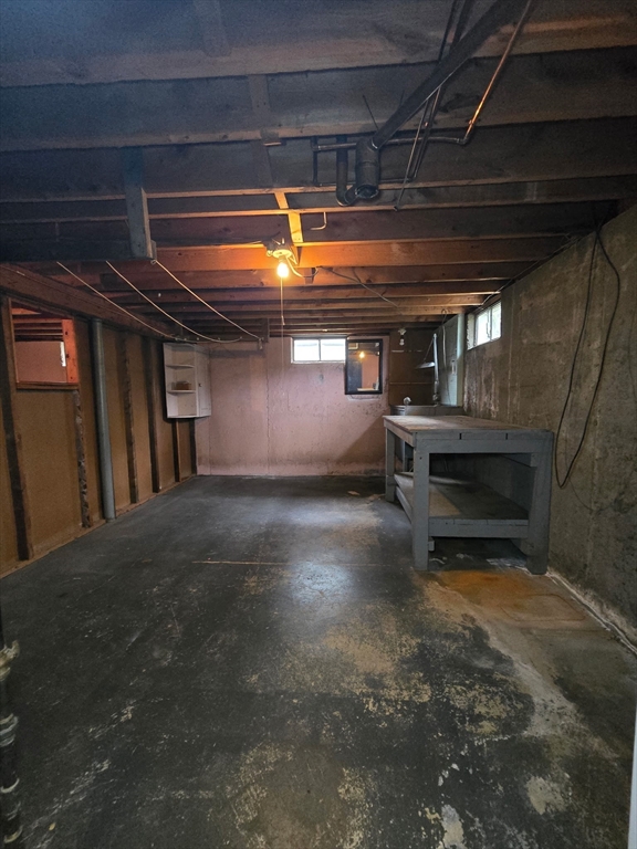 95 Herrman Street West Springfield, MA 01089 - Photo 15 of 21