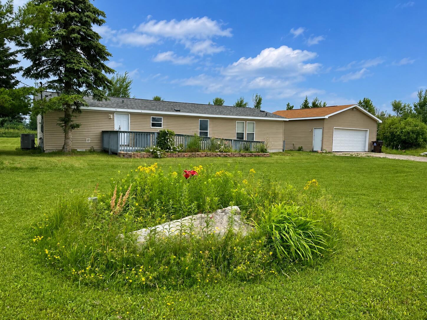 3748 Campbell Road Cheboygan, MI 49721 - Photo 2 of 26 Gallery Image 2