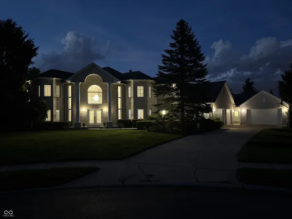 $1,295,000 | 2430 Crossfields Court, Carmel, IN 46032