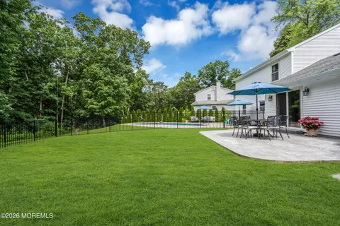 $575,000 | 1466 Arapaho Court, Toms River, NJ 08755