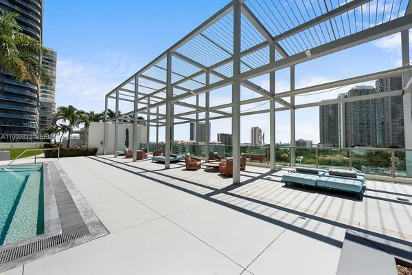 $5,600 | 3301 Northeast 1st Avenue, Unit H2902, Miami, FL 33137