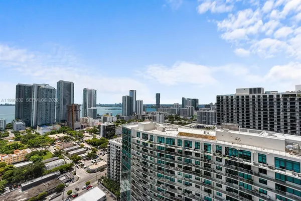 $5,600 | 3301 Northeast 1st Avenue, Unit H2902, Miami, FL 33137
