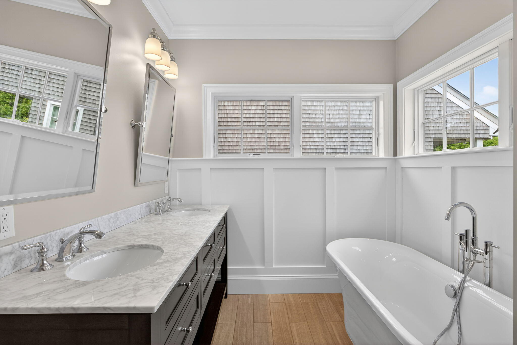 780 Craigville Beach Road, Unit D2 Centerville, MA 02632 - Photo 15 of 29 Primary Bathroom