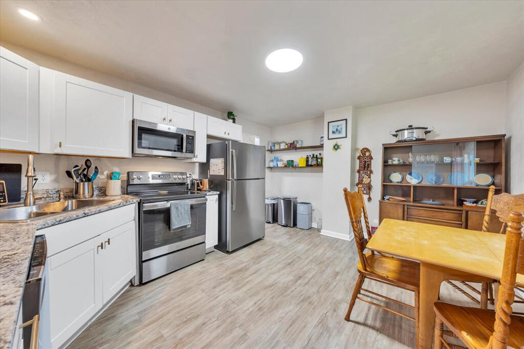 826 Rutherford Avenue Northwest Roanoke, VA 24016 - Photo 7 of 28 20154212-mib03053_201542_S
