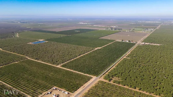 $1,450,000 | 25012 Avenue 24, Chowchilla, CA 93610