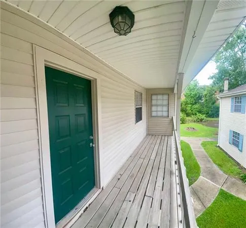 $1,350 | 717 Heavens Drive, Unit 3, Mandeville, LA 70471